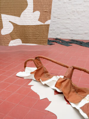Apsara Studio - Hansol Kim and Arrange Whatever Pieces Come Your Way: 'Stitch ‘i’ Story'. Curated by Heejo Kang. Apsara Studio, London